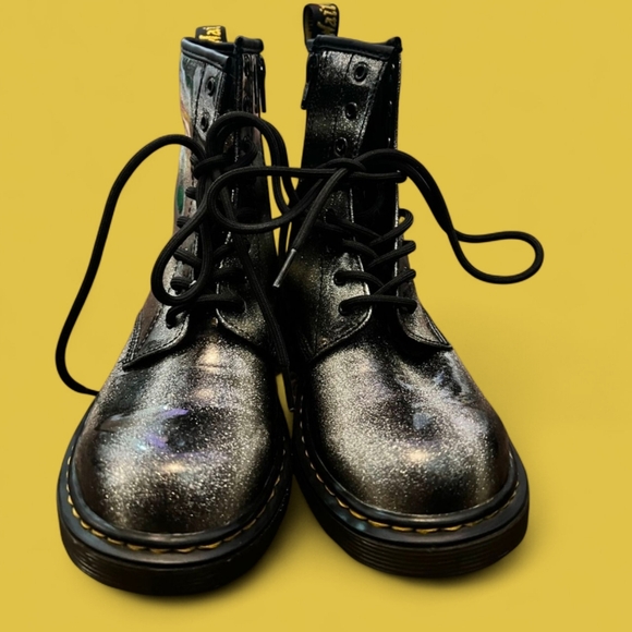 Doc Martens - Picture 4 of 7